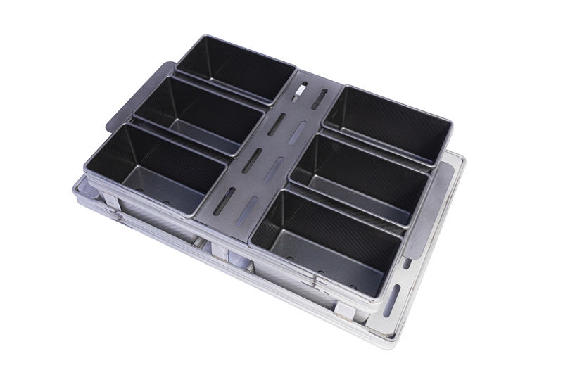 Industrial Grade Non-Stick Aluminum Baguette Baking Tray with 4 Molds